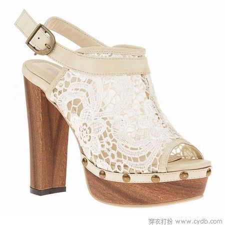 厚底鞋 小清新与花枝招展同行